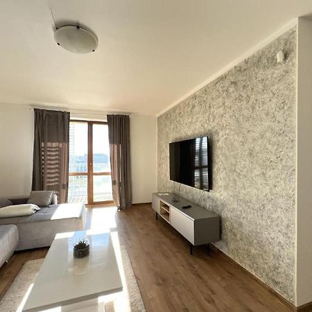 2 Room Apartment - V Blizkosti Nizkych Tatier 406, Apartmany Liptov Liptovský Mikuláš 外观 照片